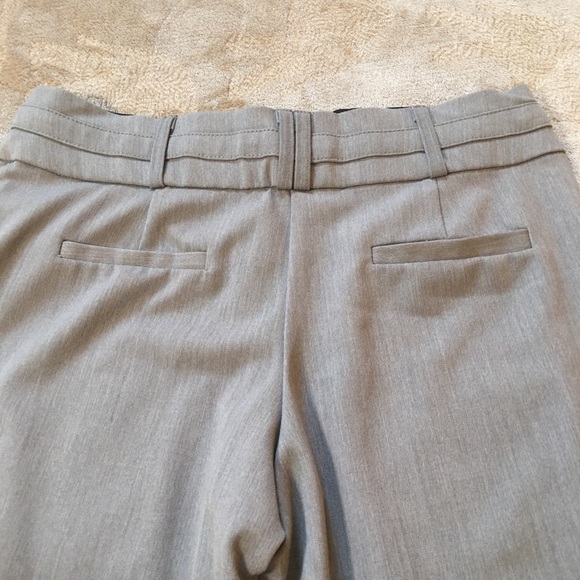 Maurices gray dress capris Size 5/6 - Picture 3 of 10